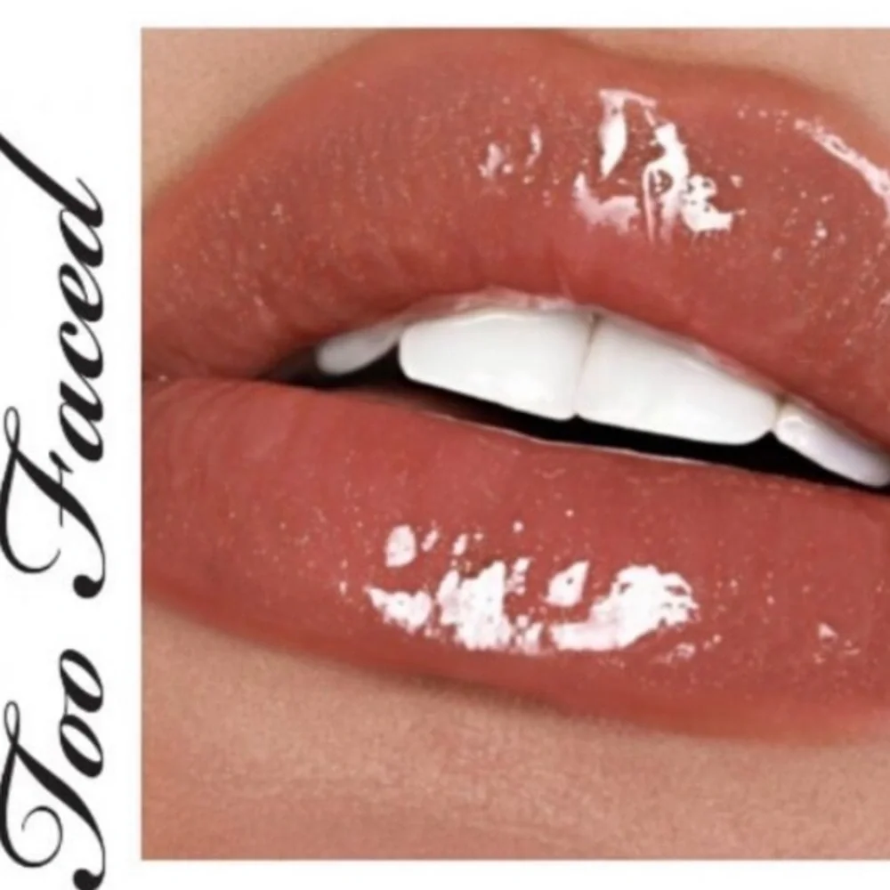 TOO FACED Lip Injection Extreme Lip Plumper in Clear